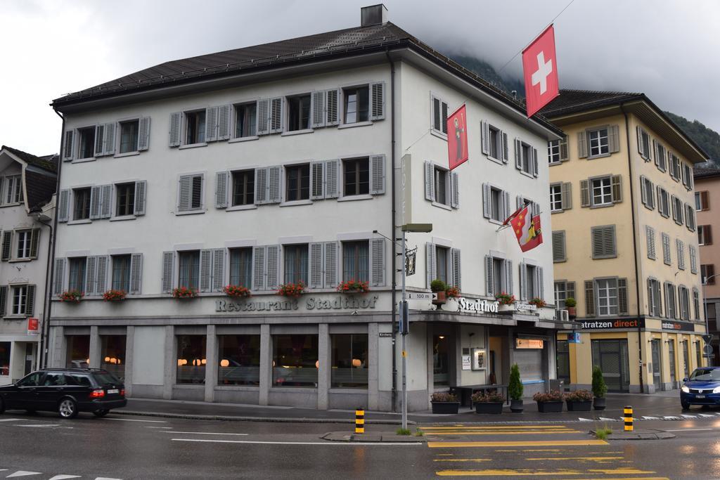 Hotel & Restaurant Stadthof Glarus Eksteriør billede