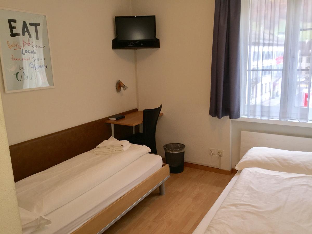 Hotel & Restaurant Stadthof Glarus Eksteriør billede