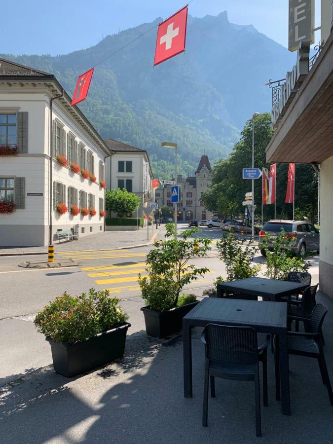 Hotel & Restaurant Stadthof Glarus Eksteriør billede
