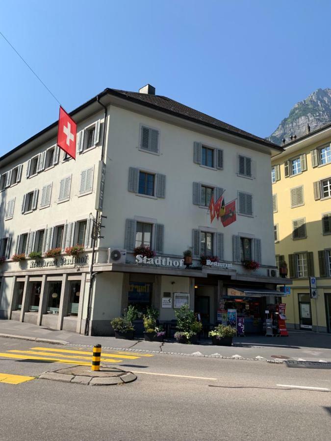 Hotel & Restaurant Stadthof Glarus Eksteriør billede